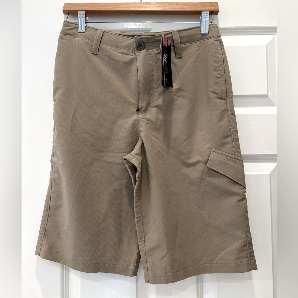 Under Armour boys golf shorts NWT